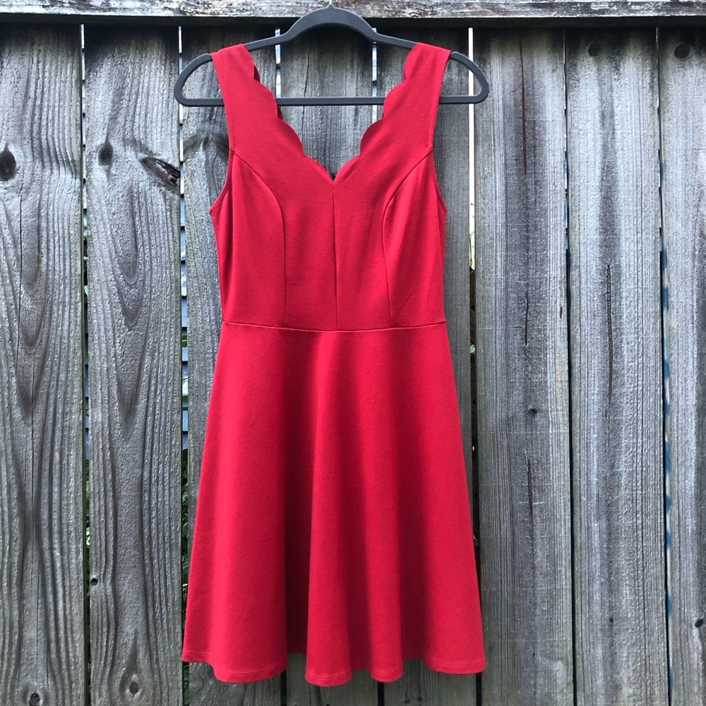 Aqua Mini Dress Size M Cherry Red Scalloped V-Neck Sleeveless Fit & Flare